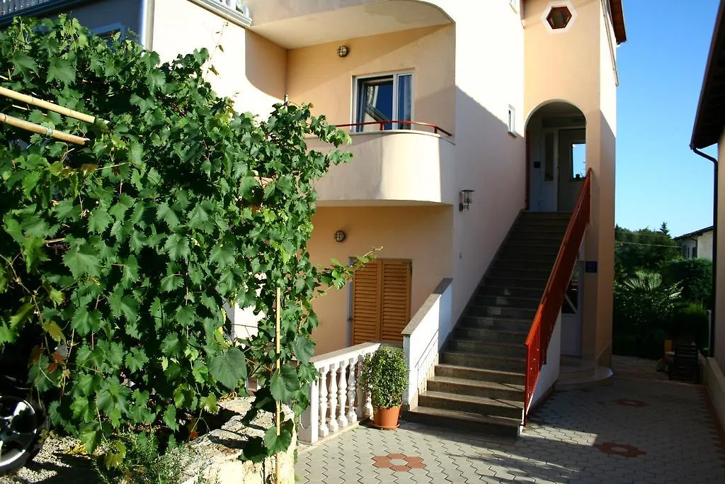 Apartments Nonno Novigrad